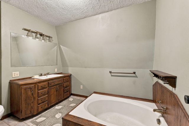 1724 Liberty Road, Rogersville, MO 65742