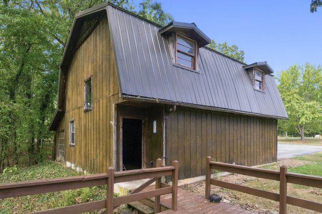 1724 Liberty Road, Rogersville, MO 65742