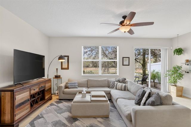 3060 SEAVIEW CASTLE DRIVE, Kissimmee, FL 34746