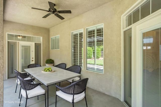 512 W Fallbrook Avenue, Clovis, CA 93611