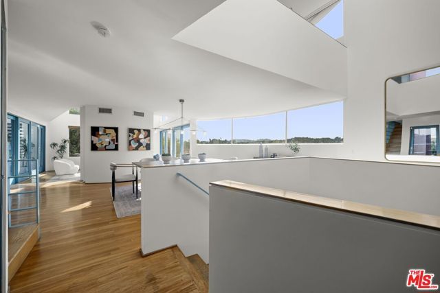 2980 Hollyridge Drive, Los Angeles, CA 90068