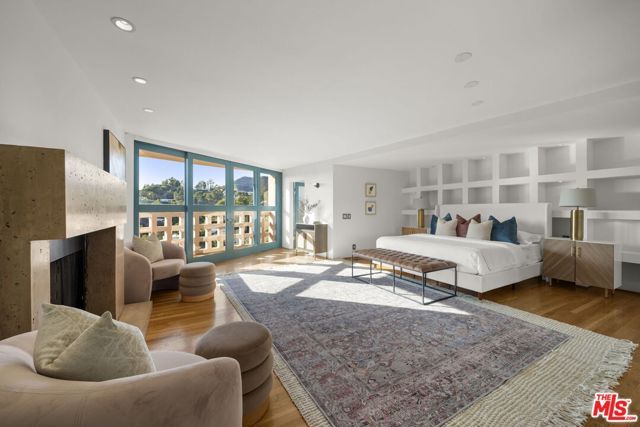 2980 Hollyridge Drive, Los Angeles, CA 90068