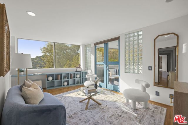 2980 Hollyridge Drive, Los Angeles, CA 90068