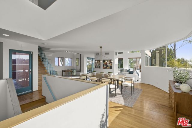 2980 Hollyridge Drive, Los Angeles, CA 90068