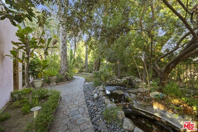 2980 Hollyridge Drive, Los Angeles, CA 90068