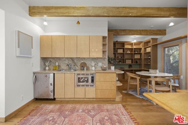 2980 Hollyridge Drive, Los Angeles, CA 90068