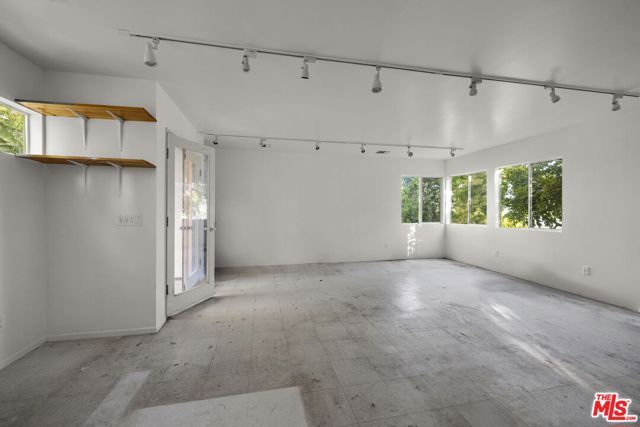 2980 Hollyridge Drive, Los Angeles, CA 90068