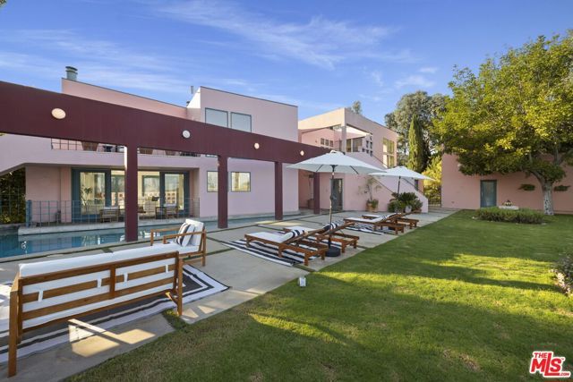 2980 Hollyridge Drive, Los Angeles, CA 90068