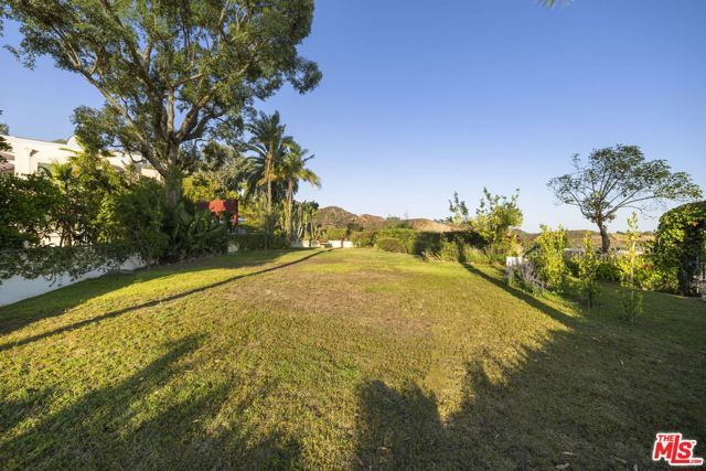 2980 Hollyridge Drive, Los Angeles, CA 90068