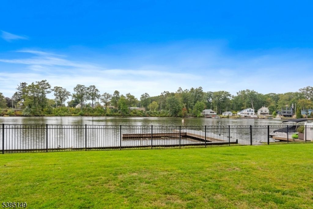 103 Mount Arlington Blvd, Roxbury Twp., NJ 07850
