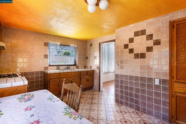 2968 Madeline Street, Oakland, CA 94602