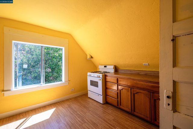 2968 Madeline Street, Oakland, CA 94602