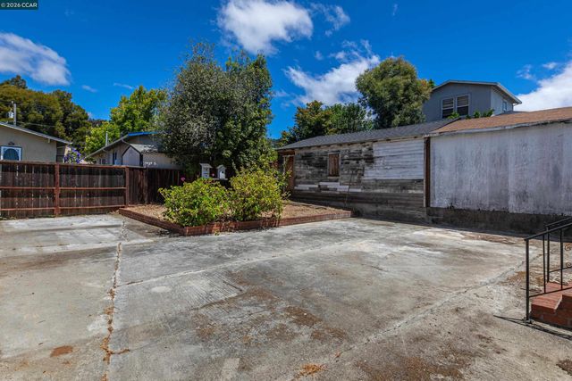 2968 Madeline Street, Oakland, CA 94602