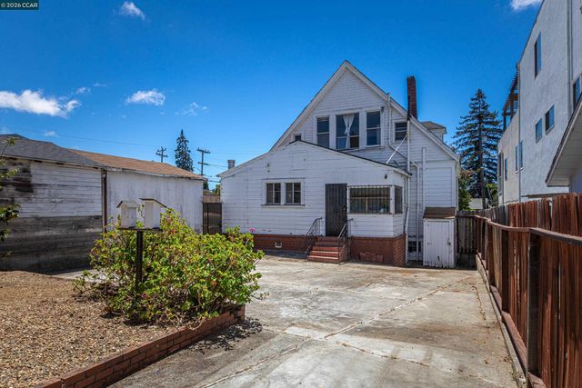 2968 Madeline Street, Oakland, CA 94602