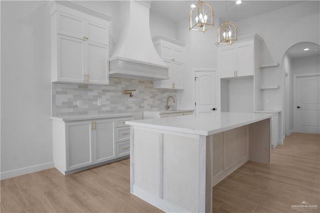 1015 E Pecan Street, Alton, TX 78573