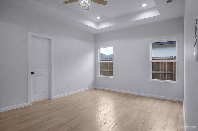 1015 E Pecan Street, Alton, TX 78573