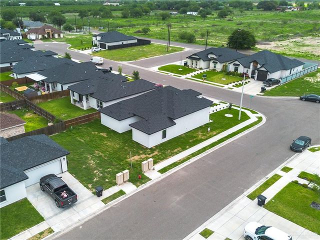 1015 E Pecan Street, Alton, TX 78573