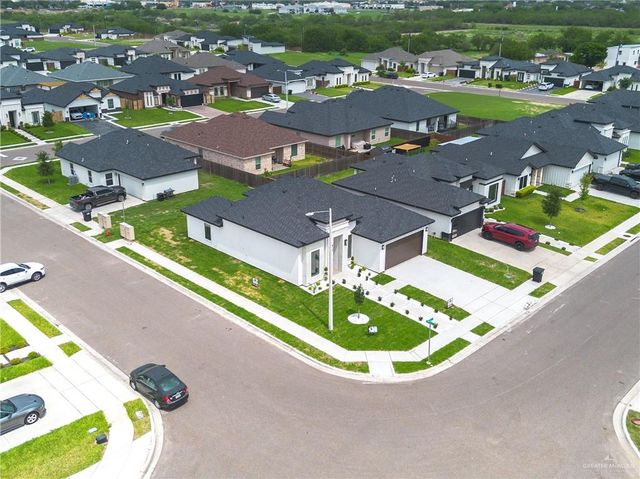 1015 E Pecan Street, Alton, TX 78573