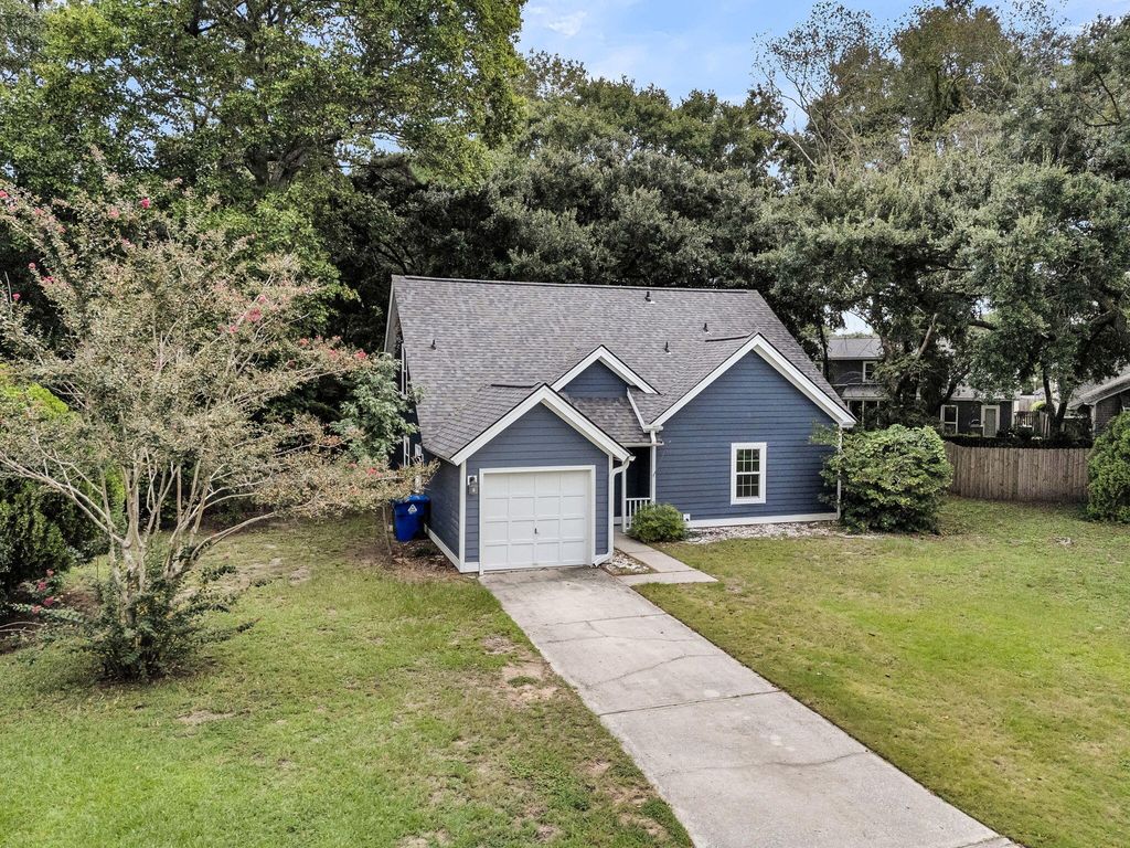 1214 Canvasback Court, Mount Pleasant, SC 29464