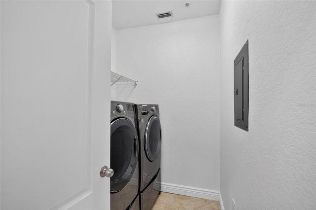 2723 VIA CAPRI 832, Clearwater, FL 33764