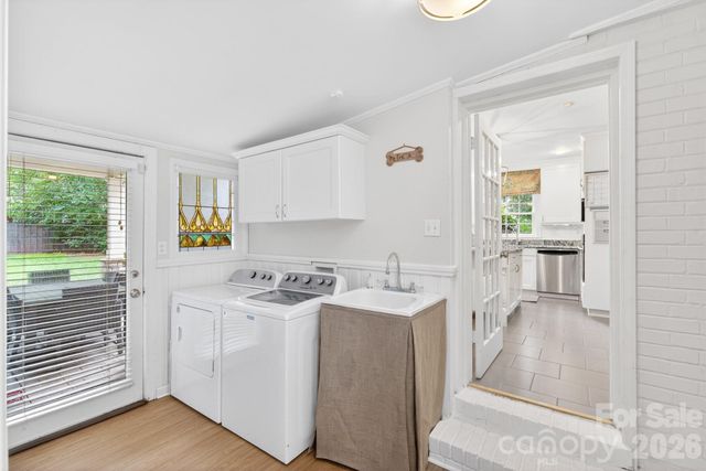 2808 Windsor Avenue, Charlotte, NC 28209