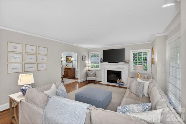 2808 Windsor Avenue, Charlotte, NC 28209