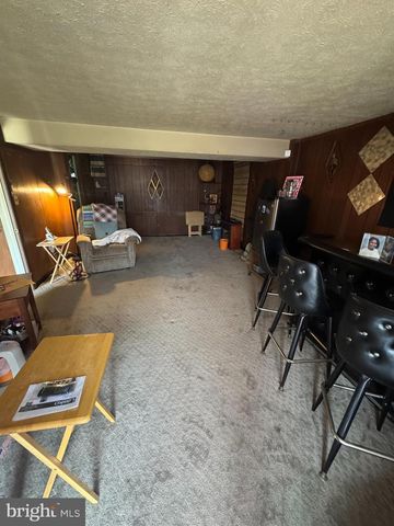 7909 DELLWOOD AVE, Lanham, MD 20706