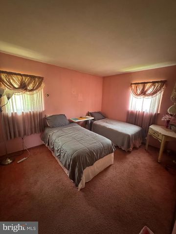 7909 DELLWOOD AVE, Lanham, MD 20706
