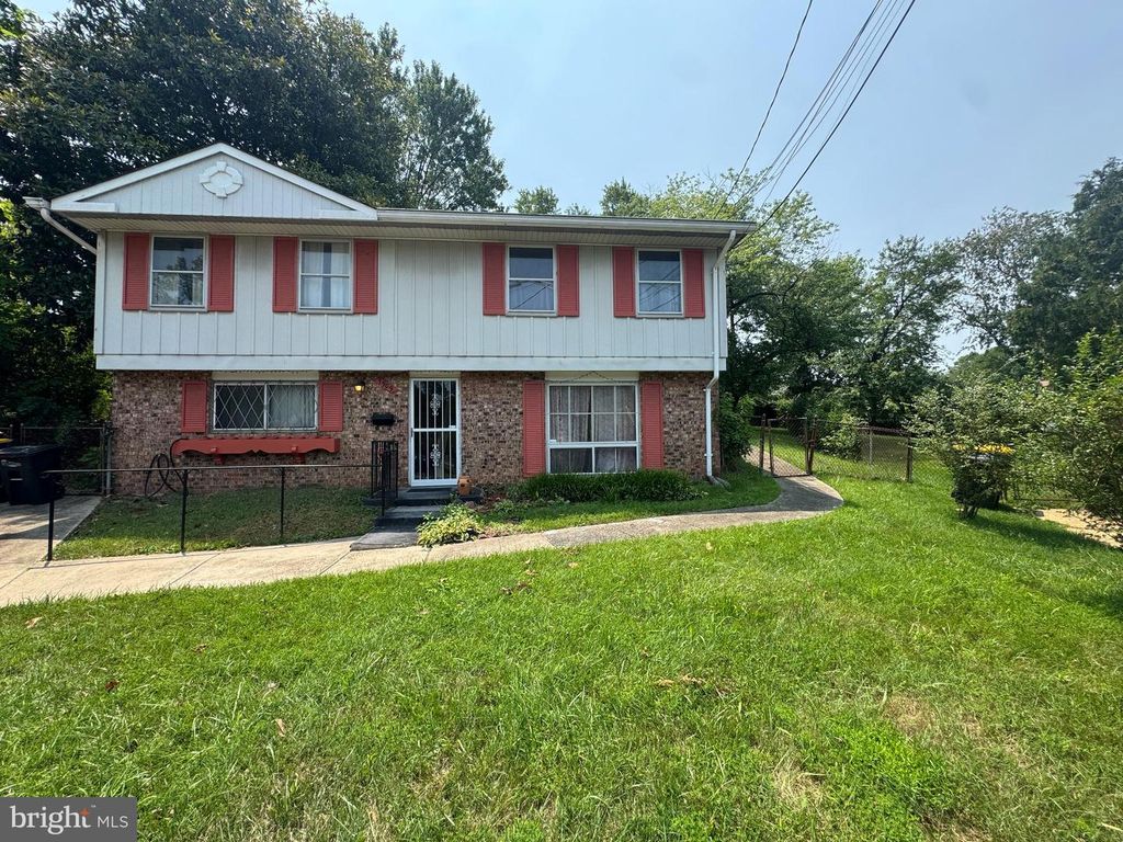 7909 DELLWOOD AVE, Lanham, MD 20706
