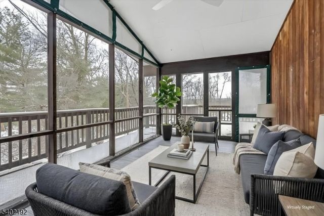 49 Farmersville Rd, Tewksbury Twp., NJ 07830