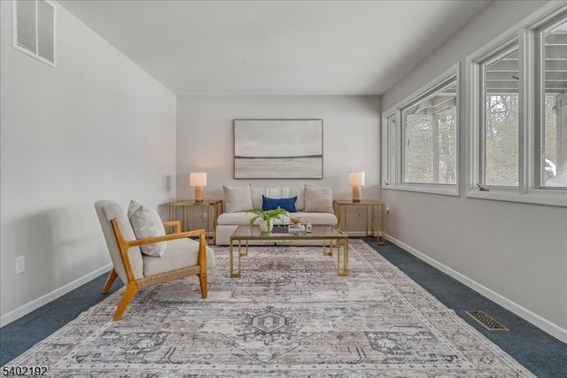 49 Farmersville Rd, Tewksbury Twp., NJ 07830