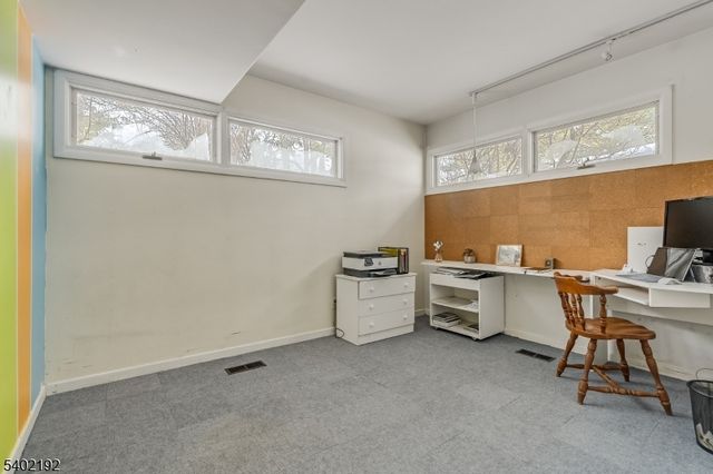 49 Farmersville Rd, Tewksbury Twp., NJ 07830