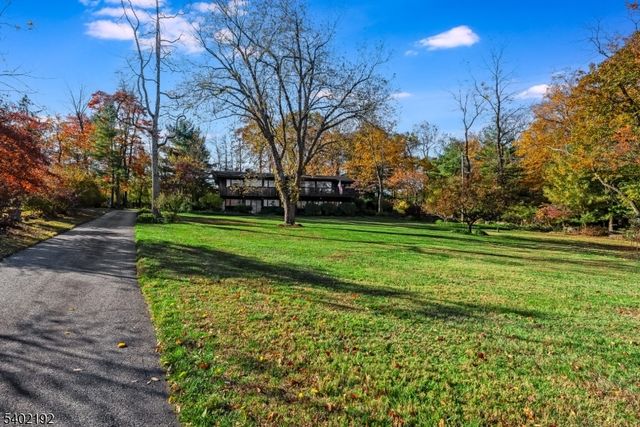 49 Farmersville Rd, Tewksbury Twp., NJ 07830