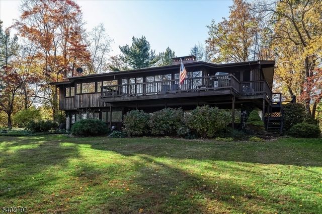 49 Farmersville Rd, Tewksbury Twp., NJ 07830