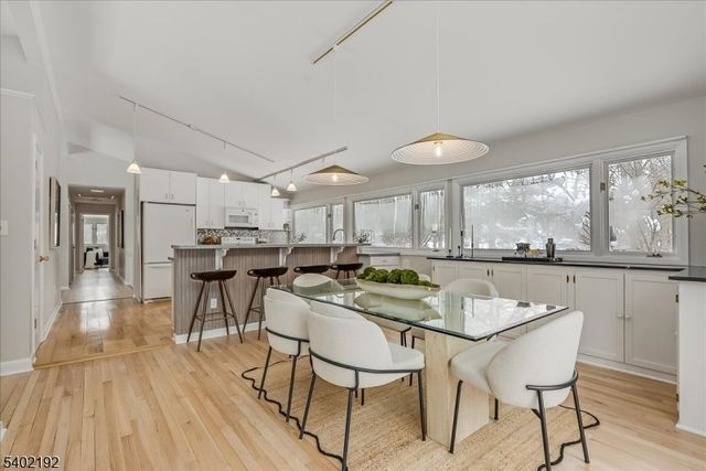 49 Farmersville Rd, Tewksbury Twp., NJ 07830