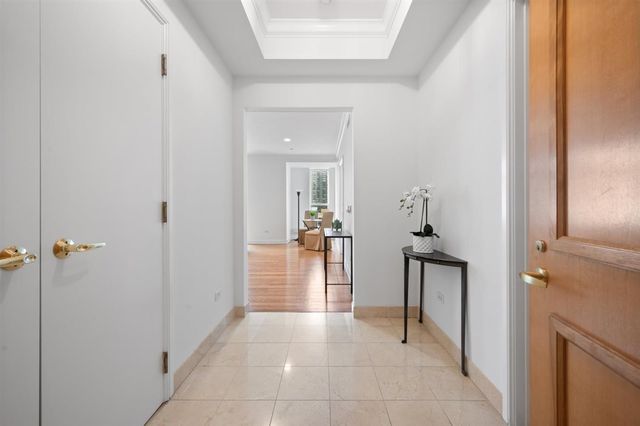 445 E NORTH WATER Street 902, Chicago, IL 60611
