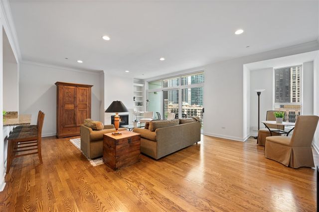 445 E NORTH WATER Street 902, Chicago, IL 60611