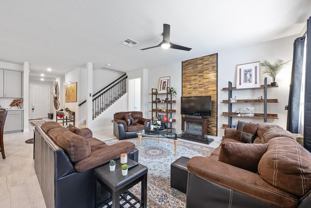 2713 HILLTOP LOOP, Apopka, FL 32712