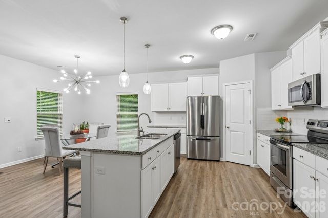 6901 Robinson Church Road, Charlotte, NC 28215