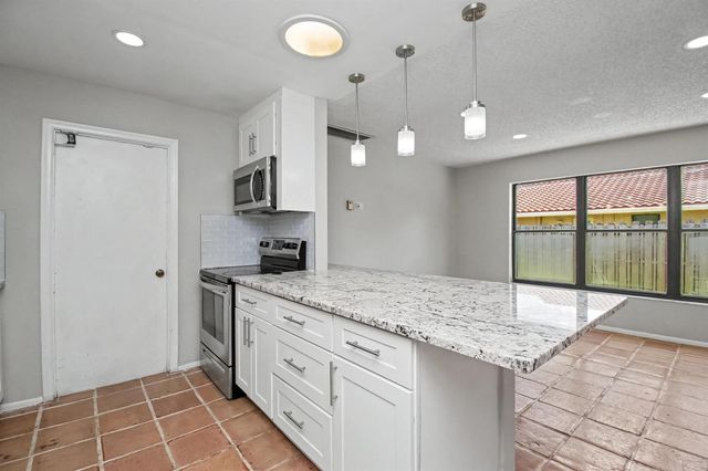 7407 SILVER WOODS Court, Boca Raton, FL 33433