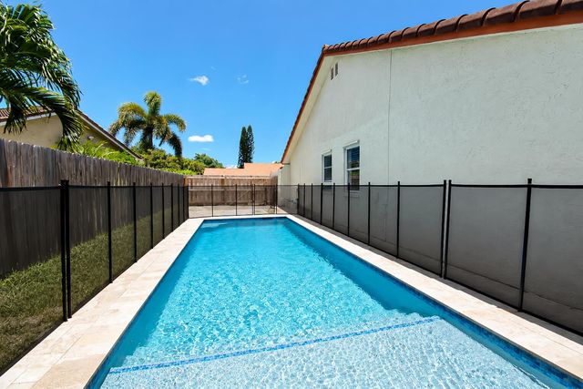 7407 SILVER WOODS Court, Boca Raton, FL 33433