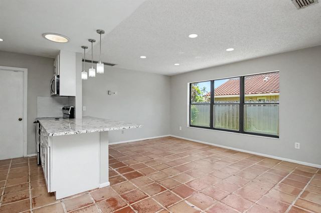 7407 SILVER WOODS Court, Boca Raton, FL 33433
