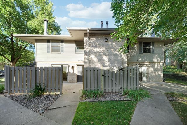 18657 Clear View Court, Minnetonka, MN 55345