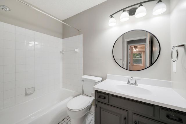 18657 Clear View Court, Minnetonka, MN 55345