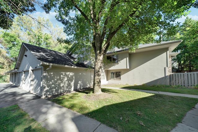 18657 Clear View Court, Minnetonka, MN 55345