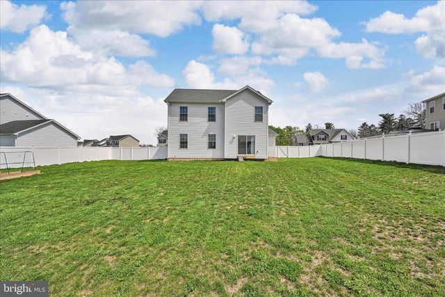 2625 VILLAGE RD, Dover, PA 17315