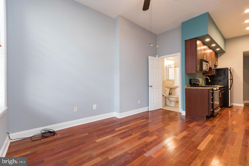 1232 N RANDOLPH ST, Philadelphia, PA 19122