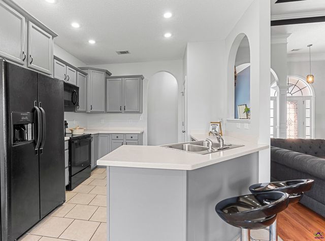 217 Caleb Way, Byron, GA 31008