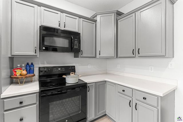 217 Caleb Way, Byron, GA 31008