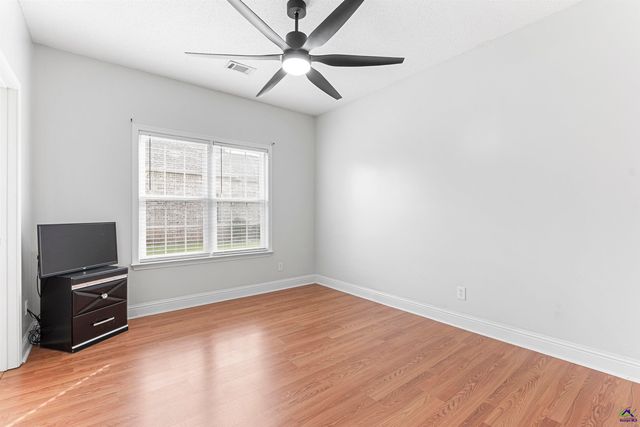 217 Caleb Way, Byron, GA 31008